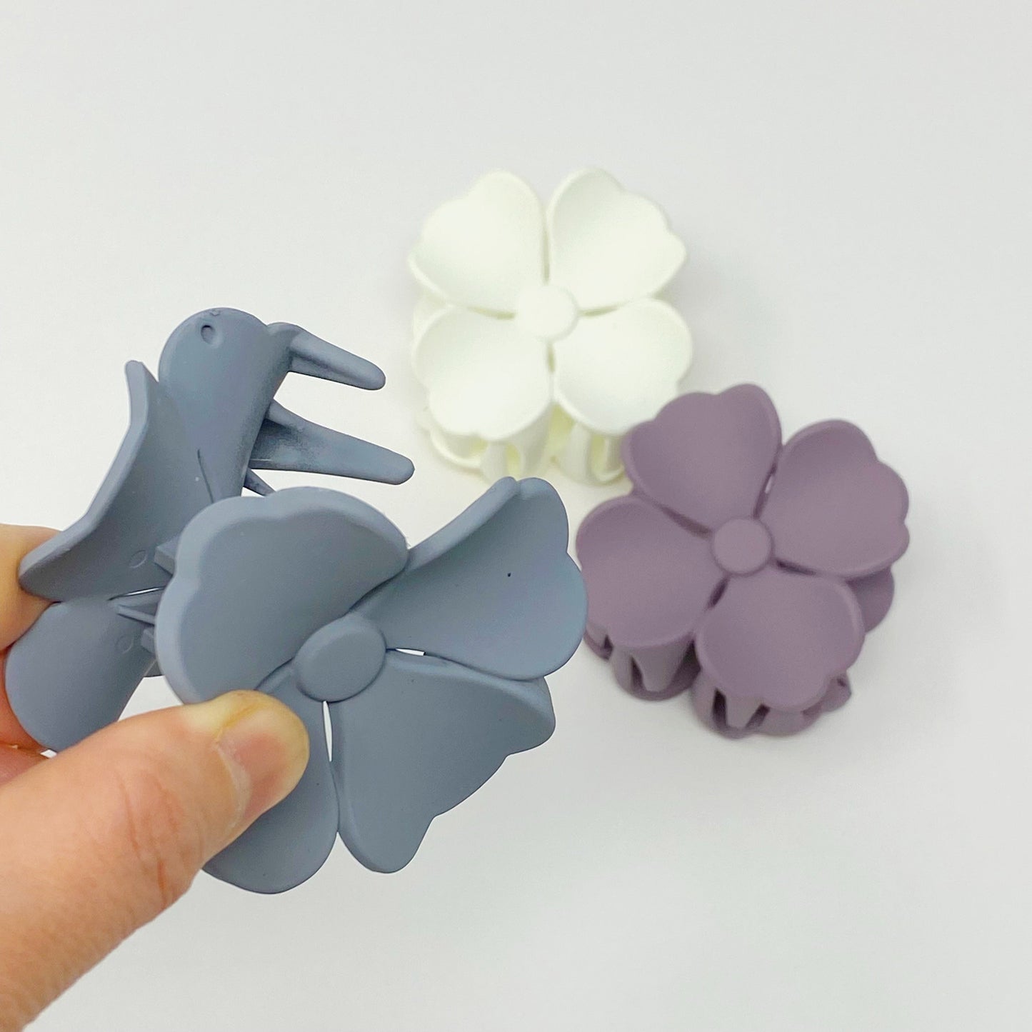 Hibiscus Petals Hair Claw Set of 3