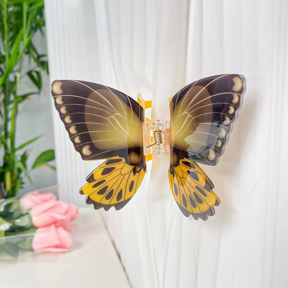 Muweordy Simulation Butterfly Hair Claw Acrylic Claw Clip Temperament Grab Hair Clip for Girls Ins Shark Clip Hair Accessories