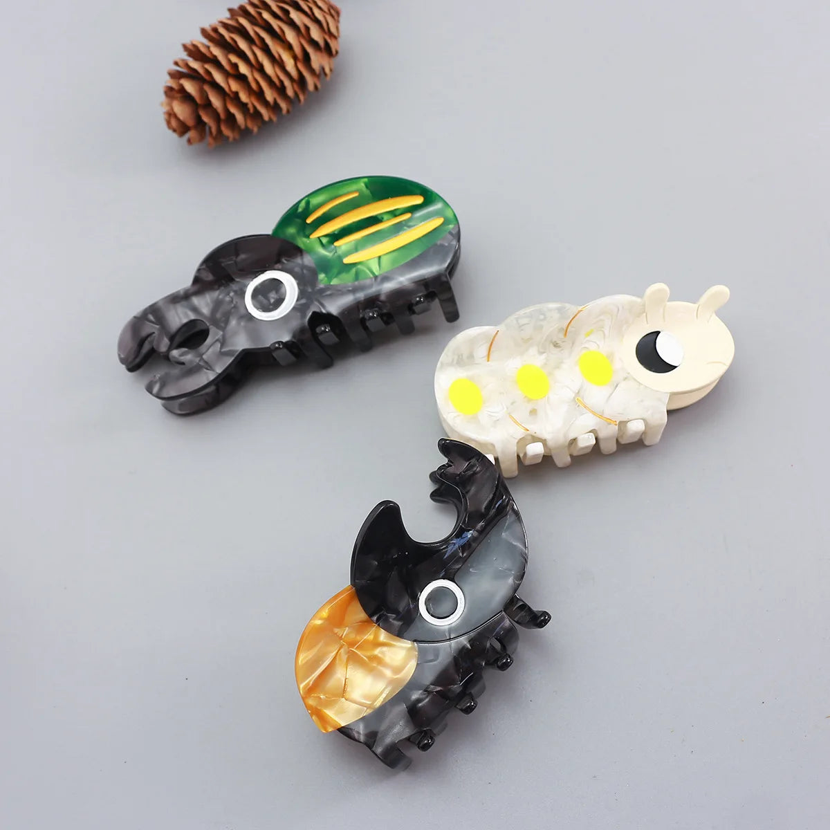 Refreshing World Unicorn Beetle Hair Claw Creative Design Insect Acetate Hair Claw Clips Hair Accessories for Women